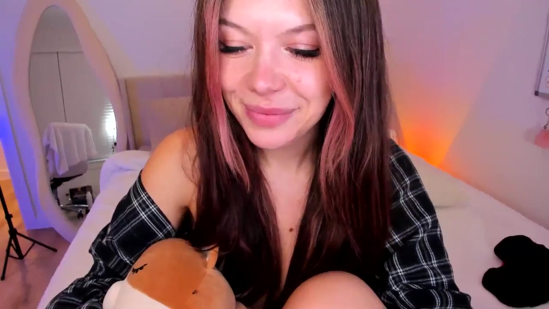 Gallery image thumbnail from Just_Vi's myfreecams stream on, 03/09/2025, 09:19 image 7 of 20