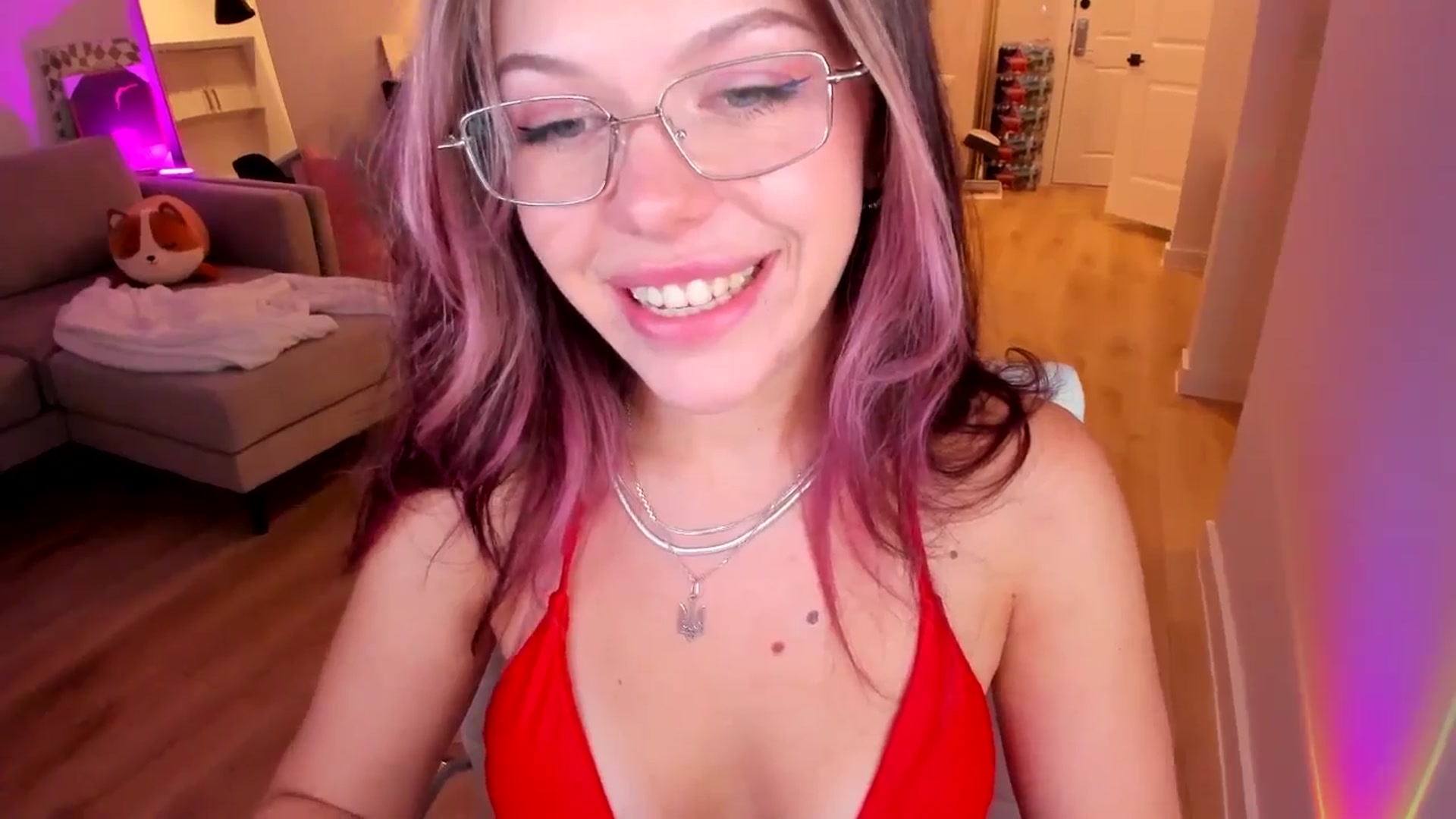 Gallery image thumbnail from Just_Vi's myfreecams stream on, 03/30/2025, 03:24 image 18 of 20