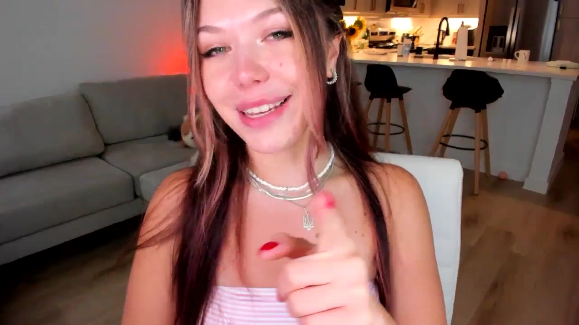 Gallery image thumbnail from Just_Vi's myfreecams stream on, 04/04/2025, 02:29 image 19 of 20