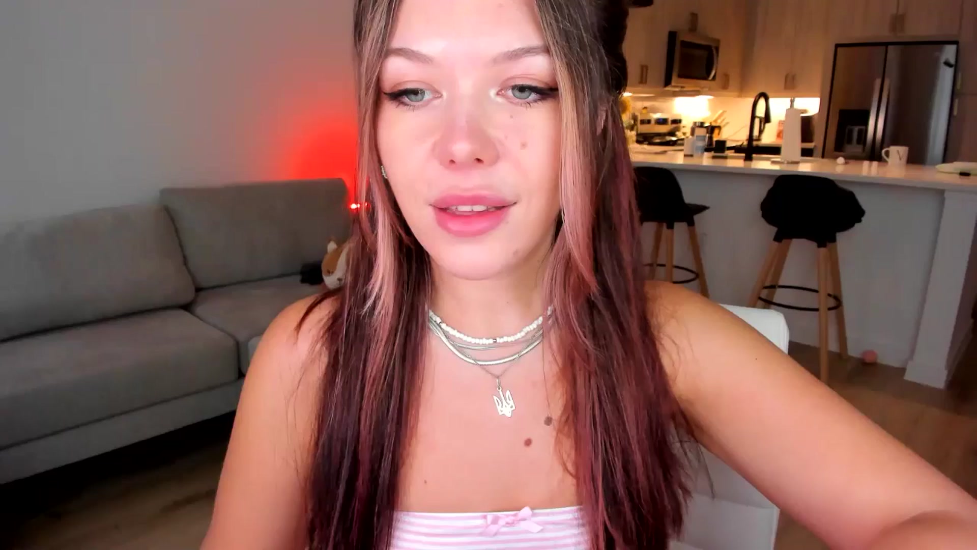 Gallery image thumbnail from Just_Vi's myfreecams stream on, 04/04/2025, 05:56 image 1 of 20