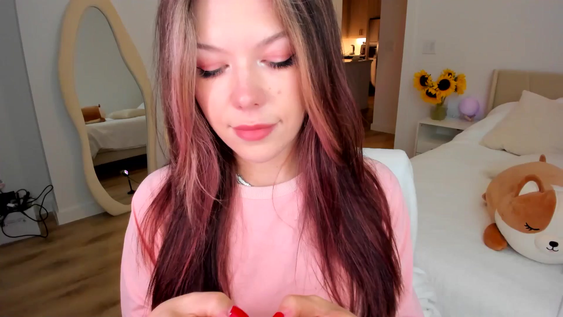 Gallery image thumbnail from Just_Vi's myfreecams stream on, 04/05/2025, 02:36 image 1 of 20