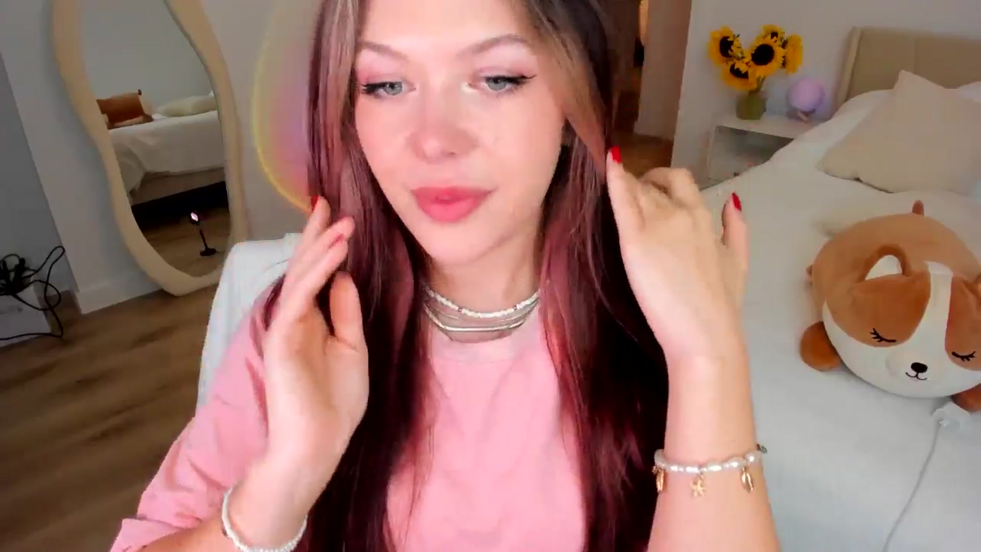 Gallery image thumbnail from Just_Vi's myfreecams stream on, 04/05/2025, 02:36 image 8 of 20