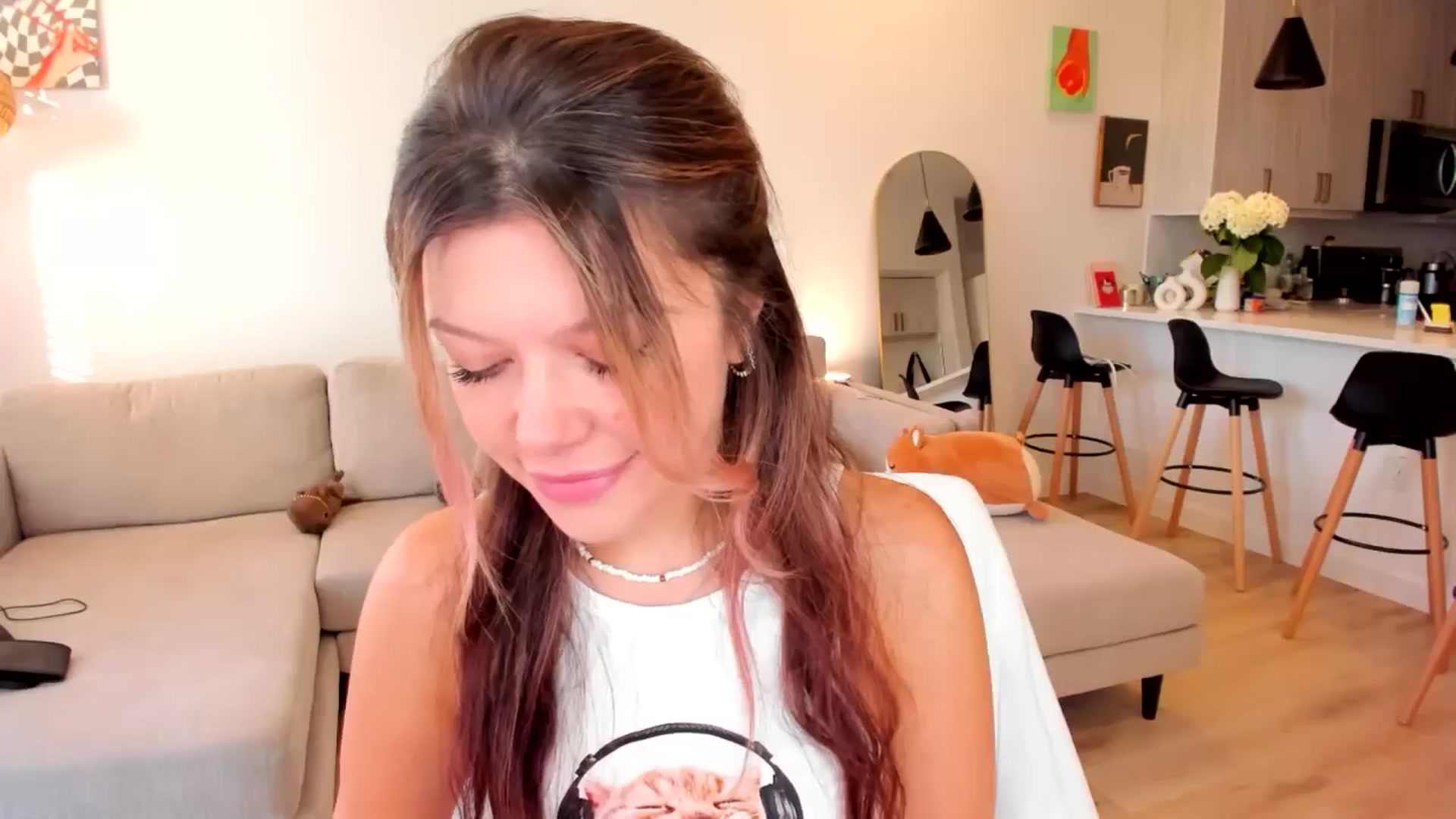 Gallery image thumbnail from Just_Vi's myfreecams stream on, 04/10/2025, 24:01 image 14 of 20