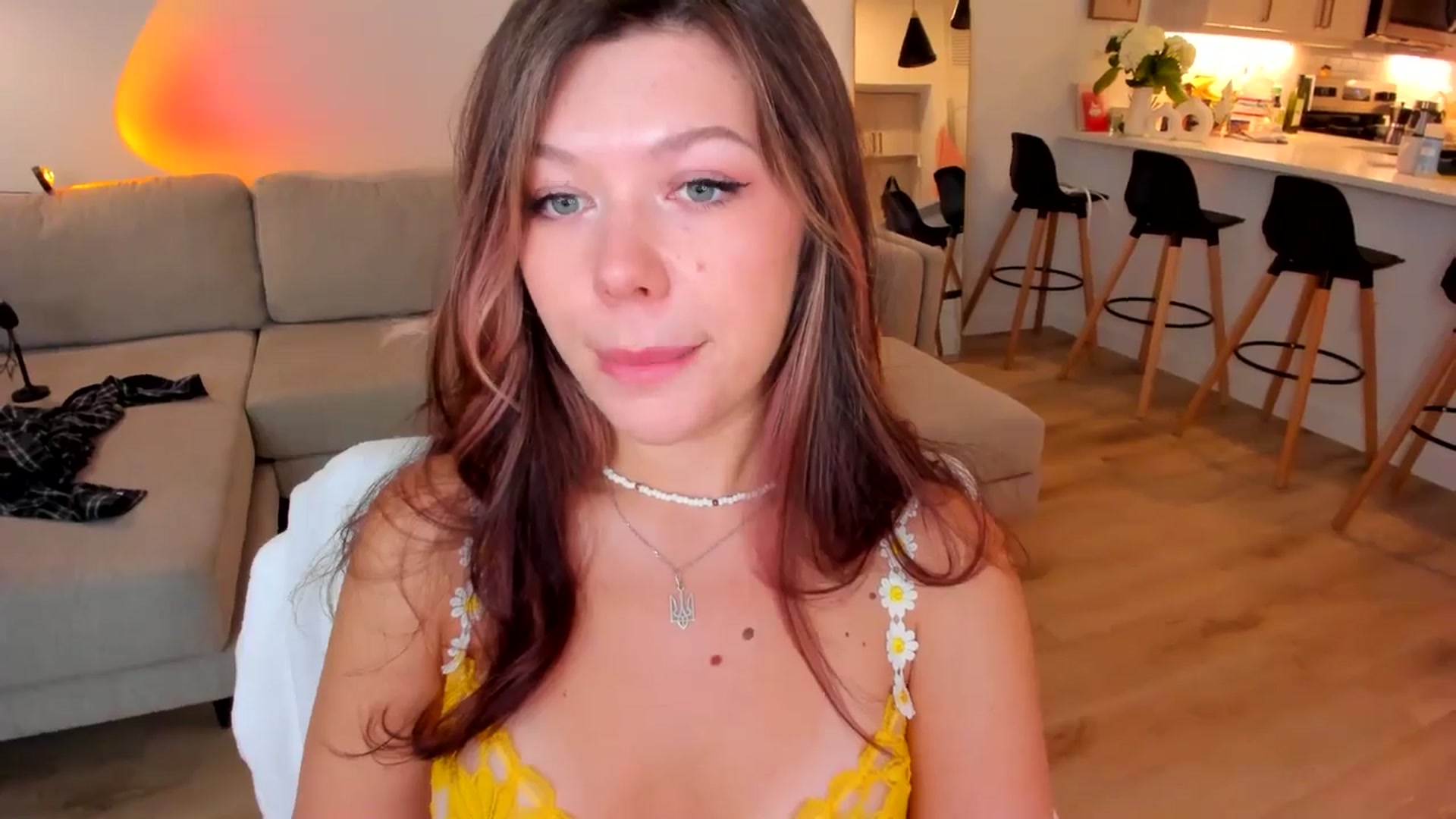 Gallery image thumbnail from Just_Vi's myfreecams stream on, 04/11/2025, 05:47 image 10 of 20
