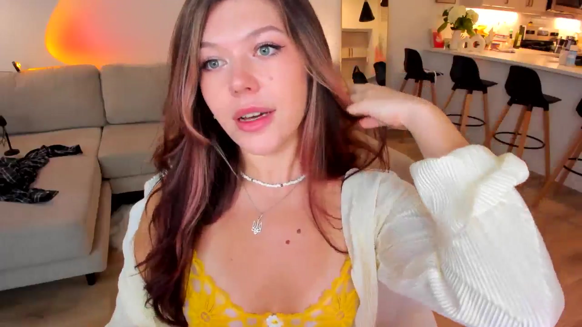 Gallery image thumbnail from Just_Vi's myfreecams stream on, 04/11/2025, 05:47 image 11 of 20