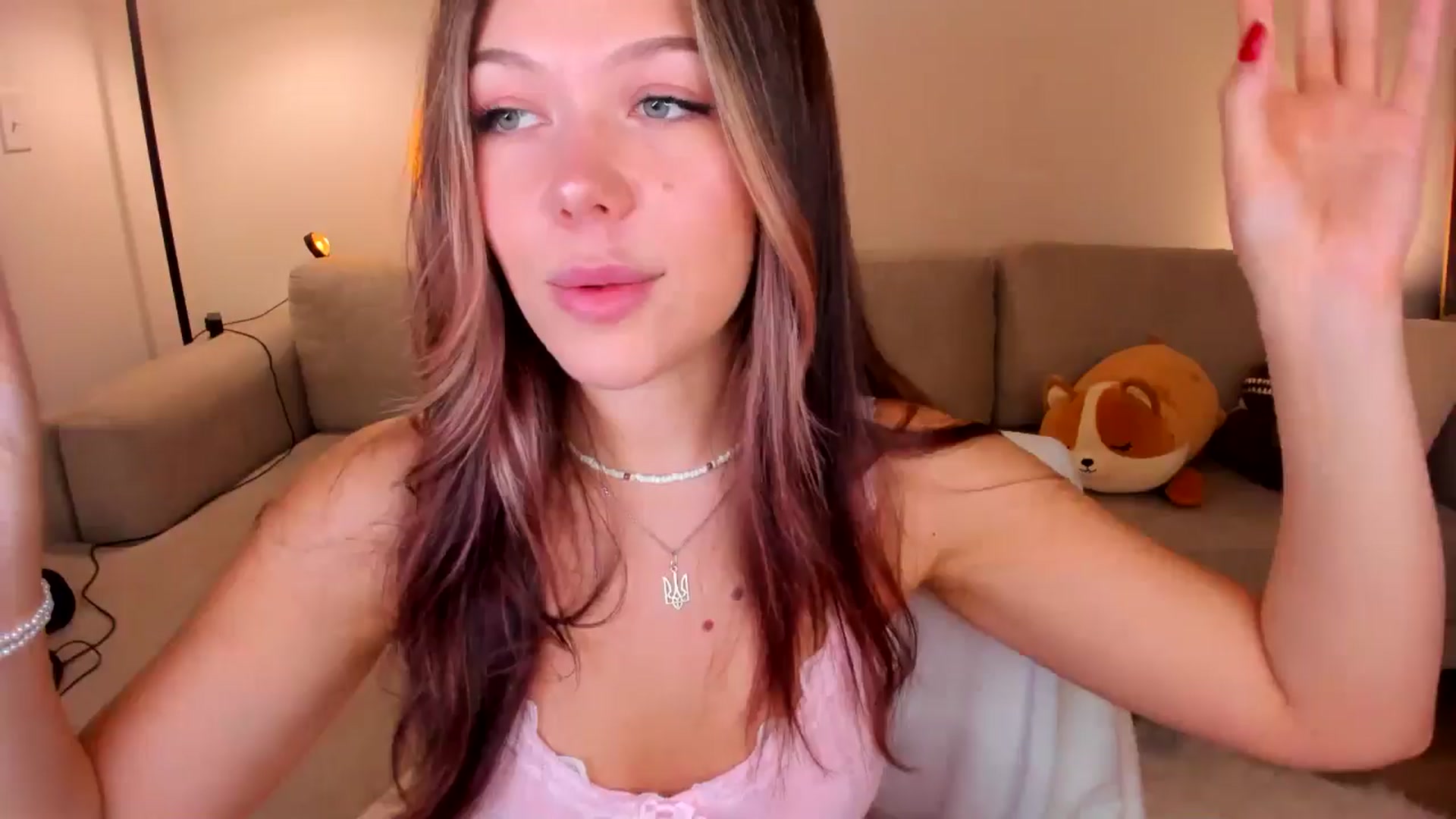Gallery image thumbnail from Just_Vi's myfreecams stream on, 04/12/2025, 04:35 image 1 of 20