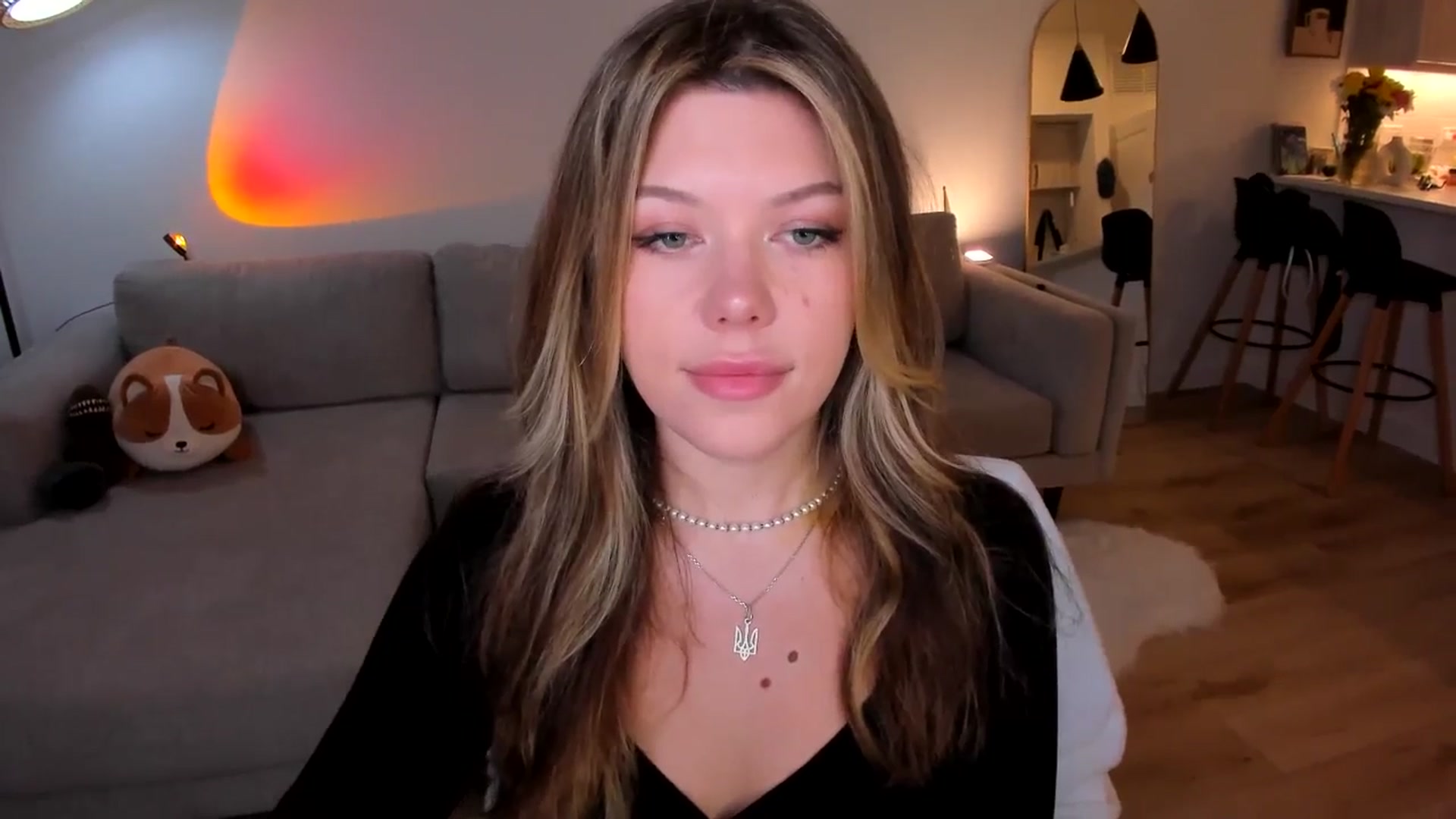 Gallery image thumbnail from Just_Vi's myfreecams stream on, 04/27/2025, 01:43 image 5 of 20