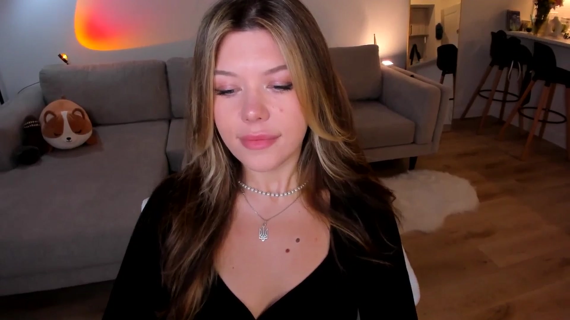 Gallery image thumbnail from Just_Vi's myfreecams stream on, 04/27/2025, 01:43 image 11 of 20