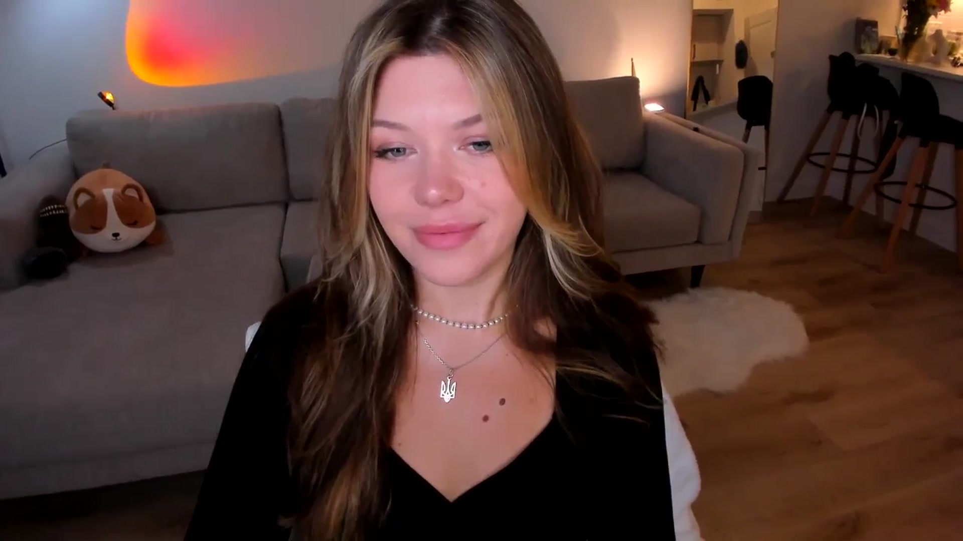 Gallery image thumbnail from Just_Vi's myfreecams stream on, 04/27/2025, 01:43 image 10 of 20