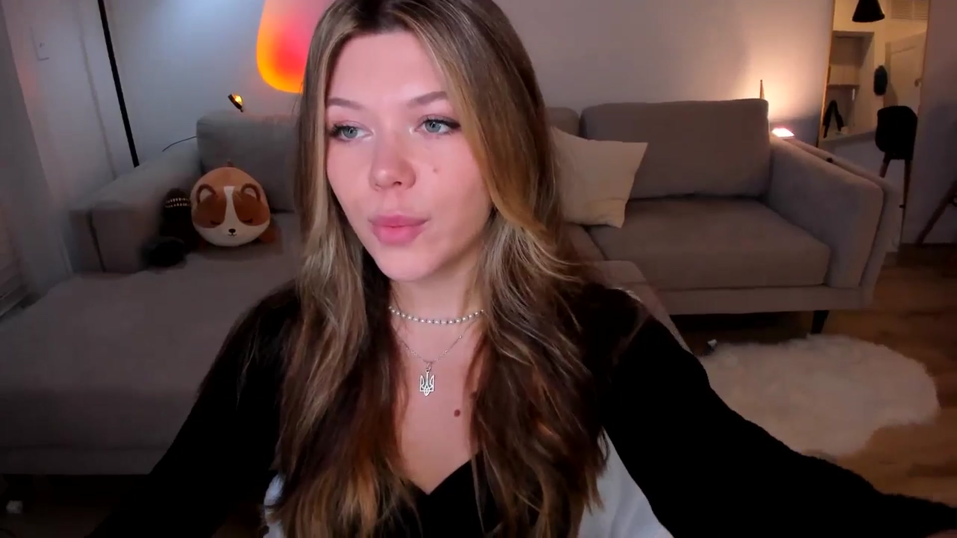 Gallery image thumbnail from Just_Vi's myfreecams stream on, 04/27/2025, 02:18 image 7 of 20
