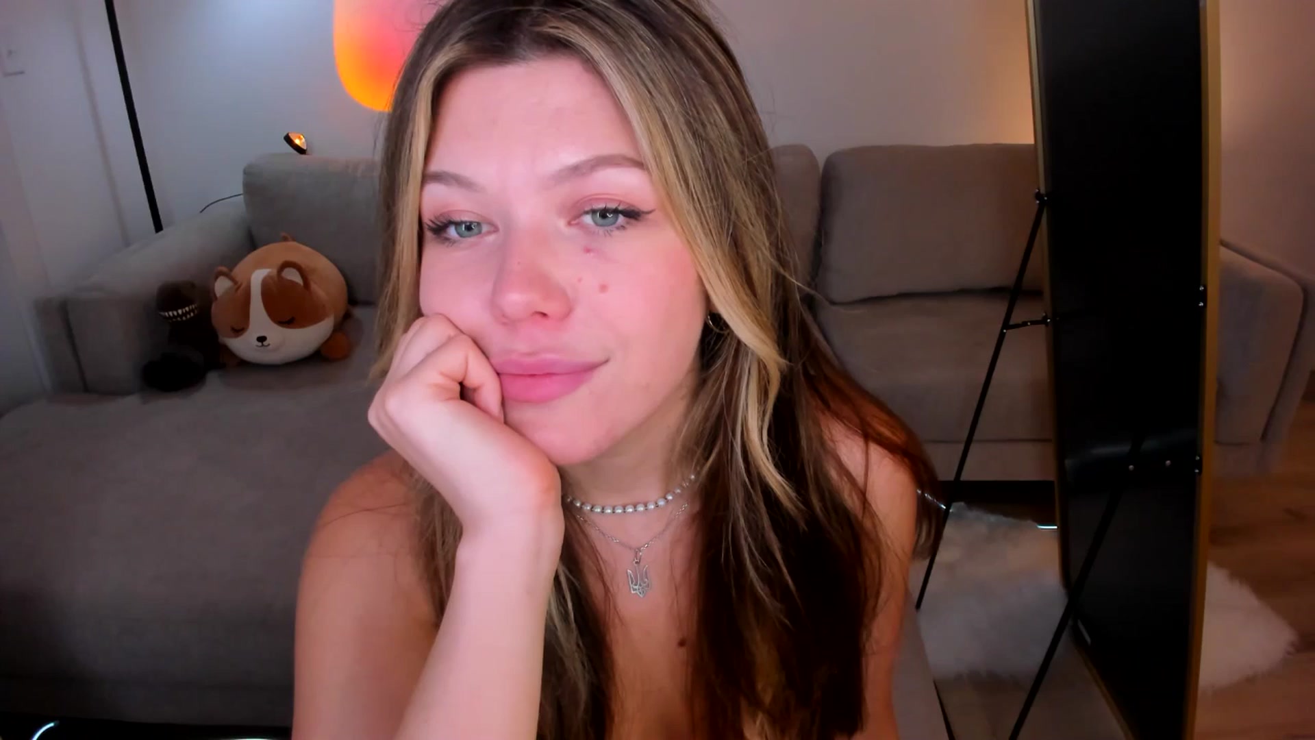 Gallery image thumbnail from Just_Vi's myfreecams stream on, 04/29/2025, 07:10 image 20 of 20