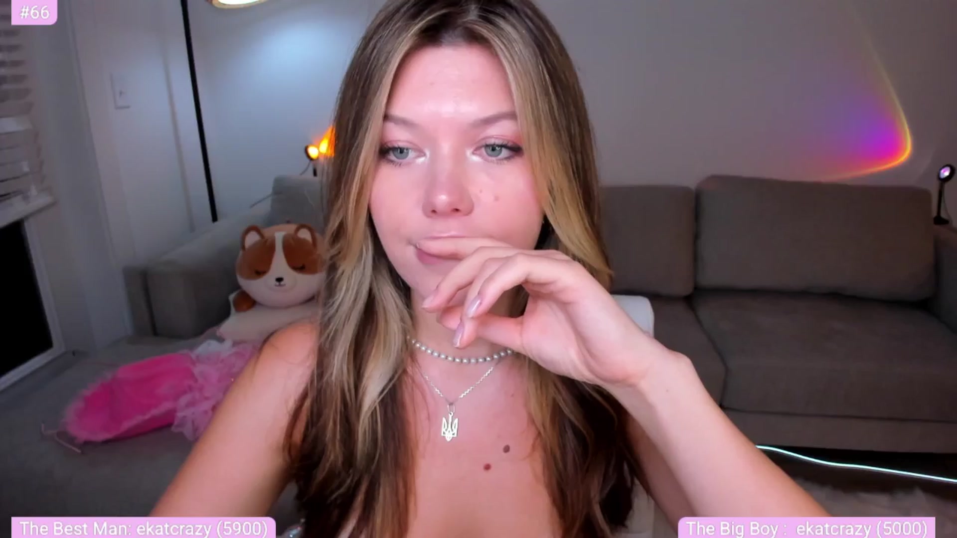 Gallery image thumbnail from Just_Vi's myfreecams stream on, 05/02/2025, 04:59 image 19 of 20
