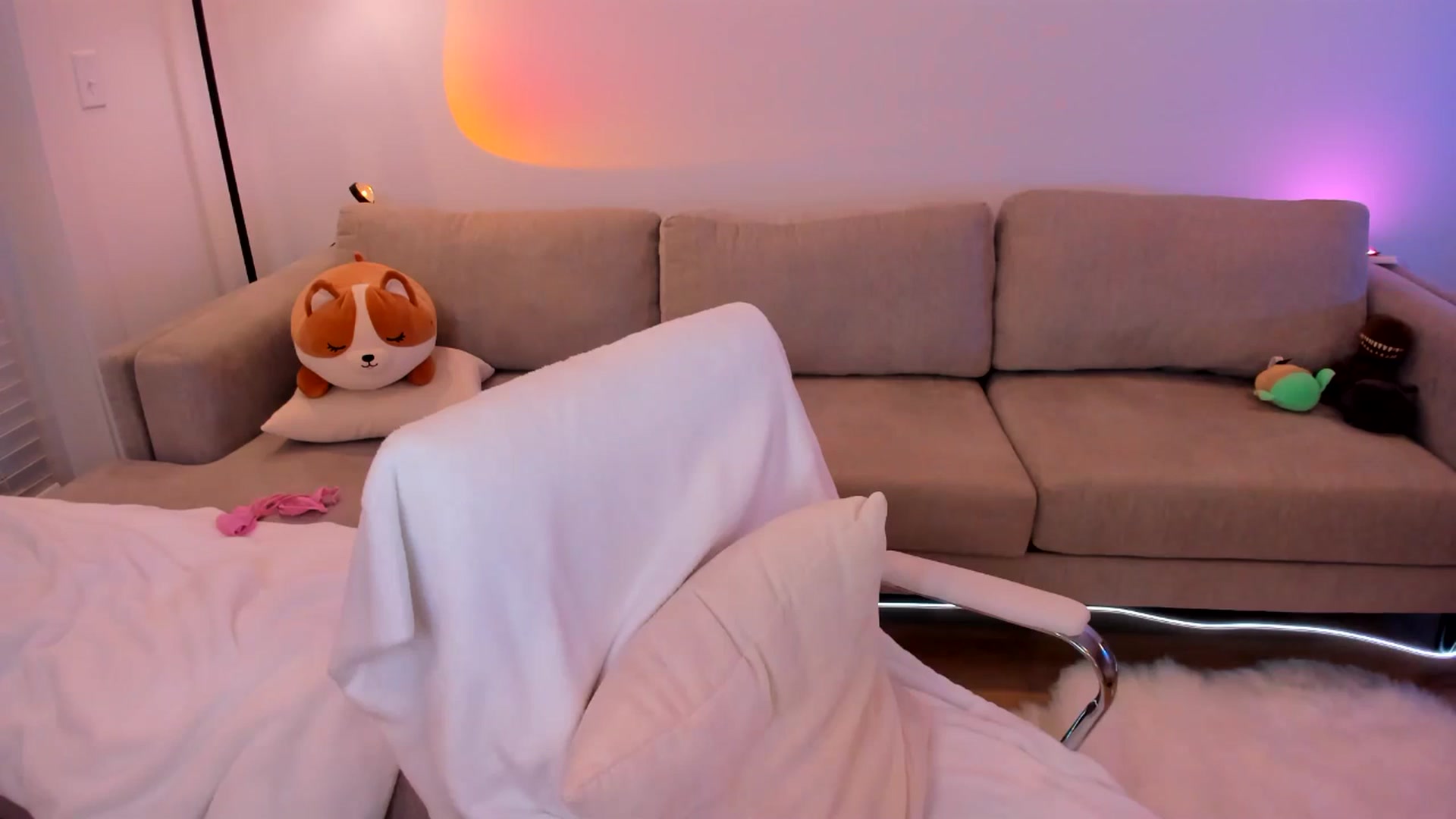Gallery image thumbnail from Just_Vi's myfreecams stream on, 05/03/2025, 09:02 image 14 of 20