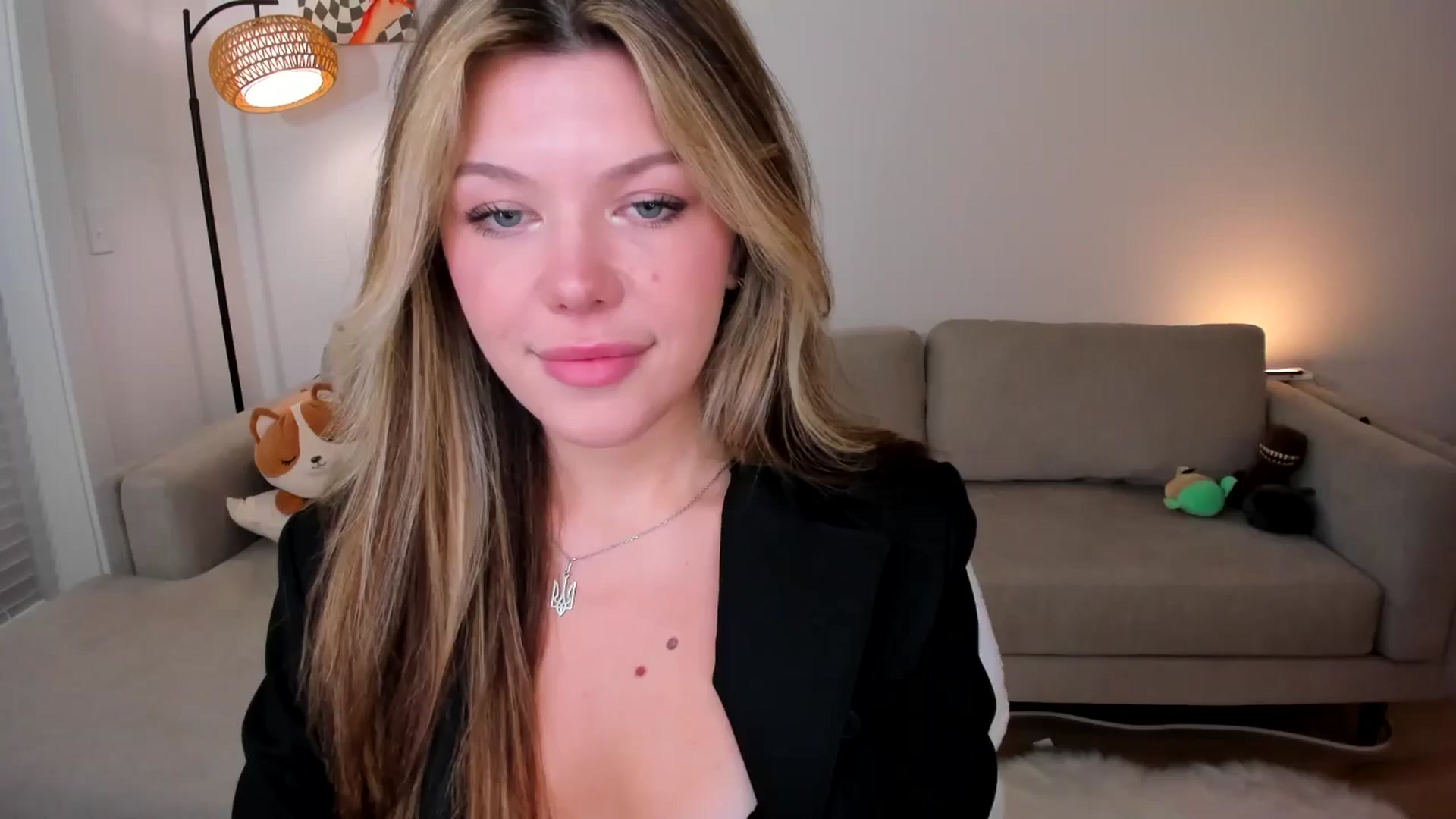 Gallery image thumbnail from Just_Vi's myfreecams stream on, 05/04/2025, 07:04 image 1 of 20
