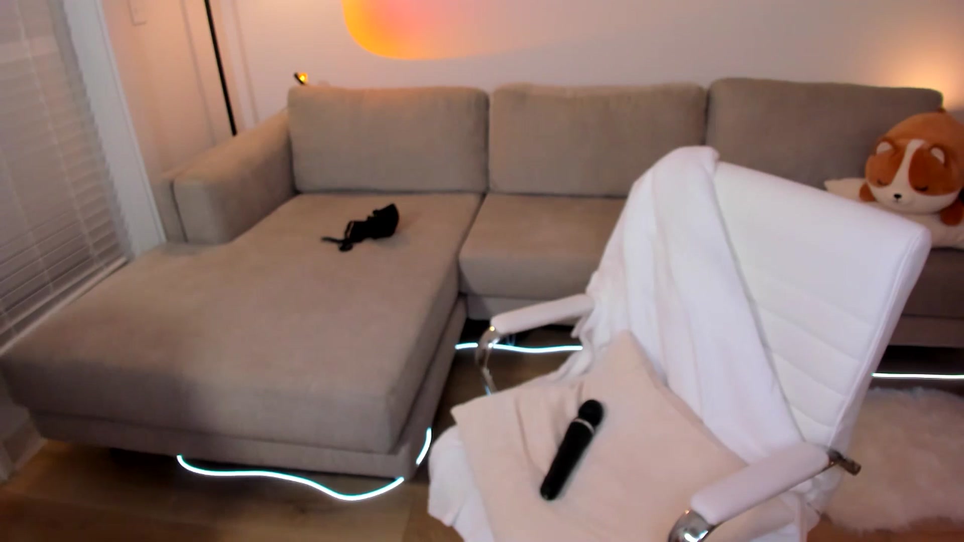 Gallery image thumbnail from Just_Vi's myfreecams stream on, 05/07/2025, 05:50 image 18 of 20