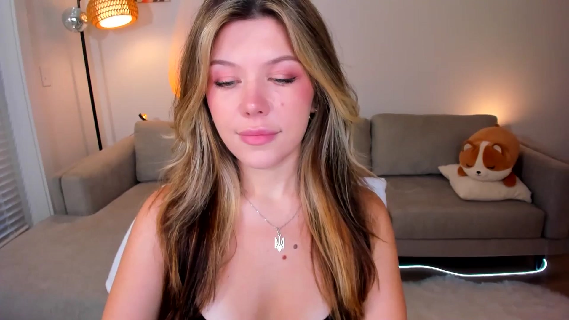 Gallery image thumbnail from Just_Vi's myfreecams stream on, 05/07/2025, 05:50 image 3 of 20