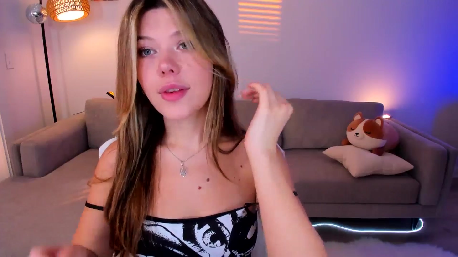 Gallery image thumbnail from Just_Vi's myfreecams stream on, 05/10/2025, 01:58 image 7 of 20