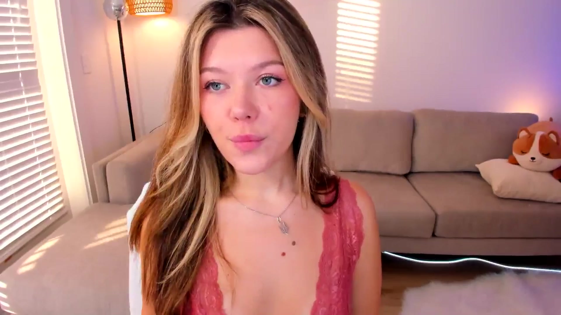 Gallery image thumbnail from Just_Vi's myfreecams stream on, 05/13/2025, 03:55 image 8 of 20