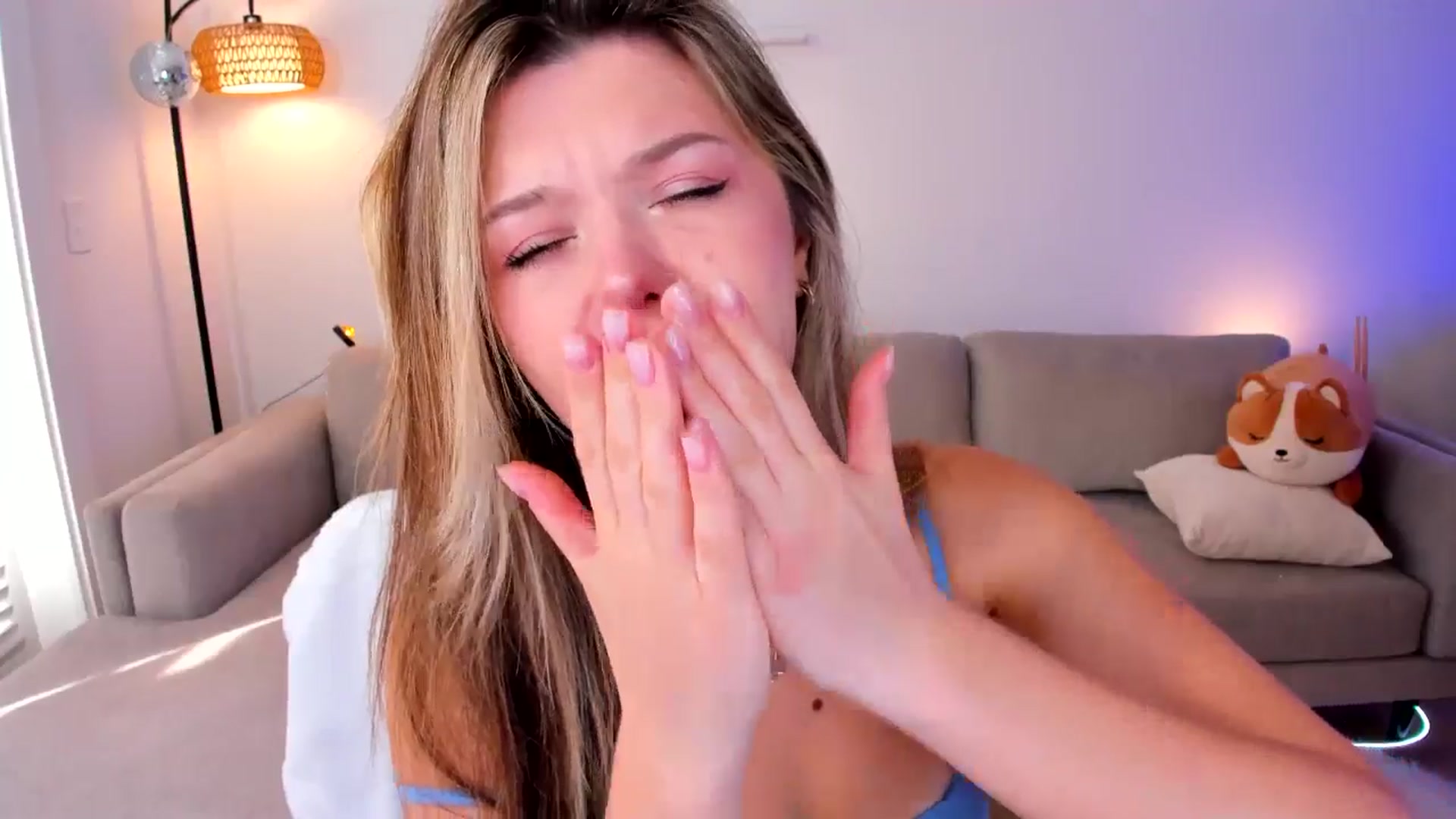 Gallery image thumbnail from Just_Vi's myfreecams stream on, 05/14/2025, 04:31 image 4 of 20