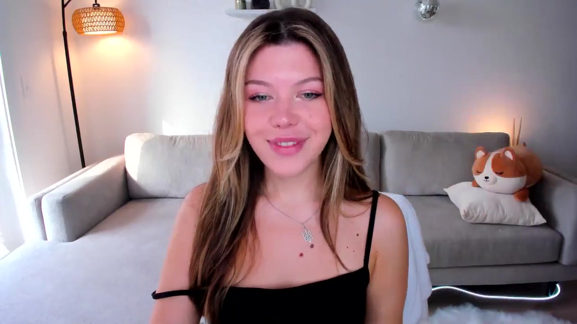 Gallery image thumbnail from Just_Vi's myfreecams stream on, 05/16/2025, 23:38 image 7 of 20