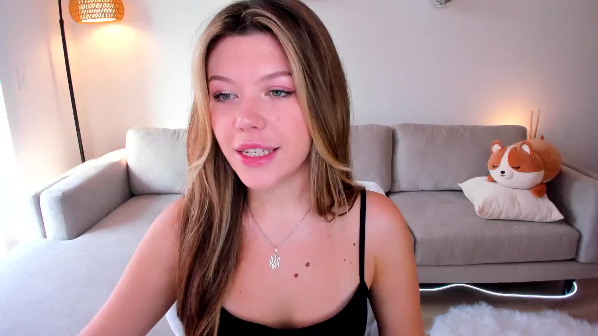 Gallery image thumbnail from Just_Vi's myfreecams stream on, 05/16/2025, 23:38 image 1 of 20