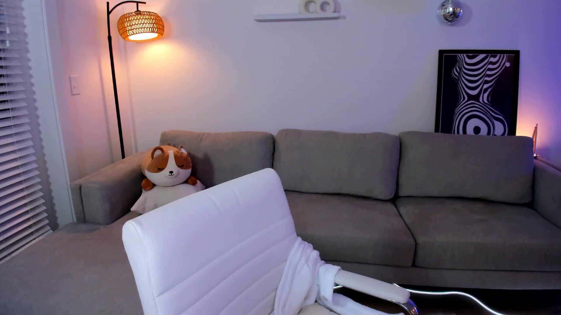 Gallery image thumbnail from Just_Vi's myfreecams stream on, 05/19/2025, 05:44 image 8 of 20