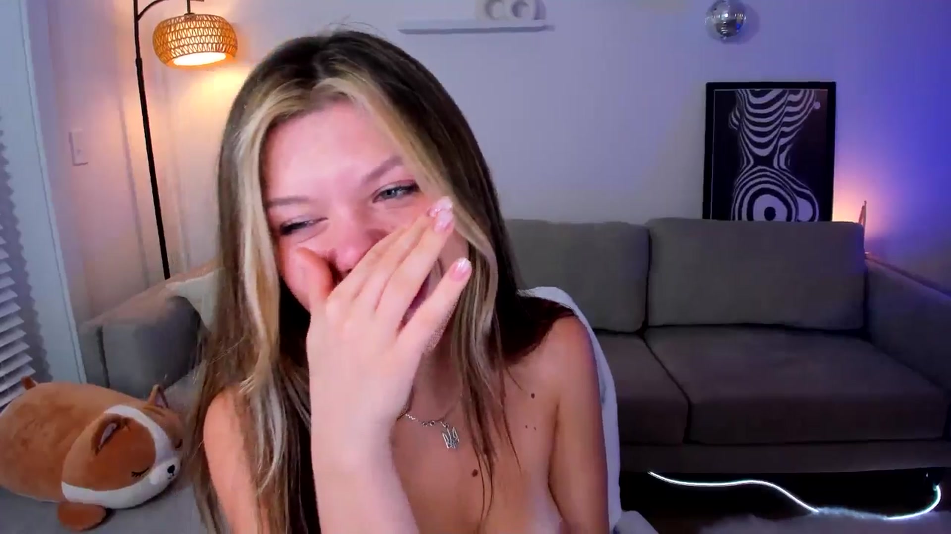 Gallery image thumbnail from Just_Vi's myfreecams stream on, 05/20/2025, 04:17 image 13 of 20