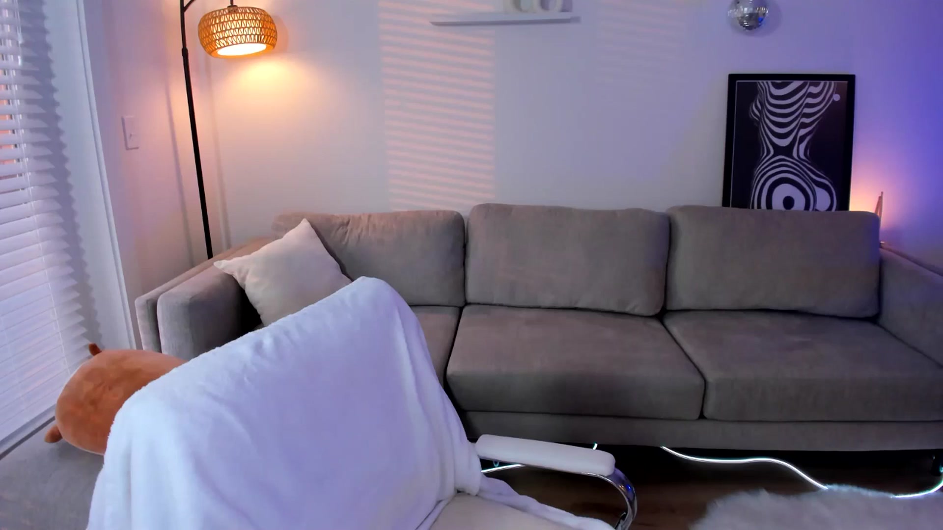 Gallery image thumbnail from Just_Vi's myfreecams stream on, 05/20/2025, 04:17 image 7 of 20