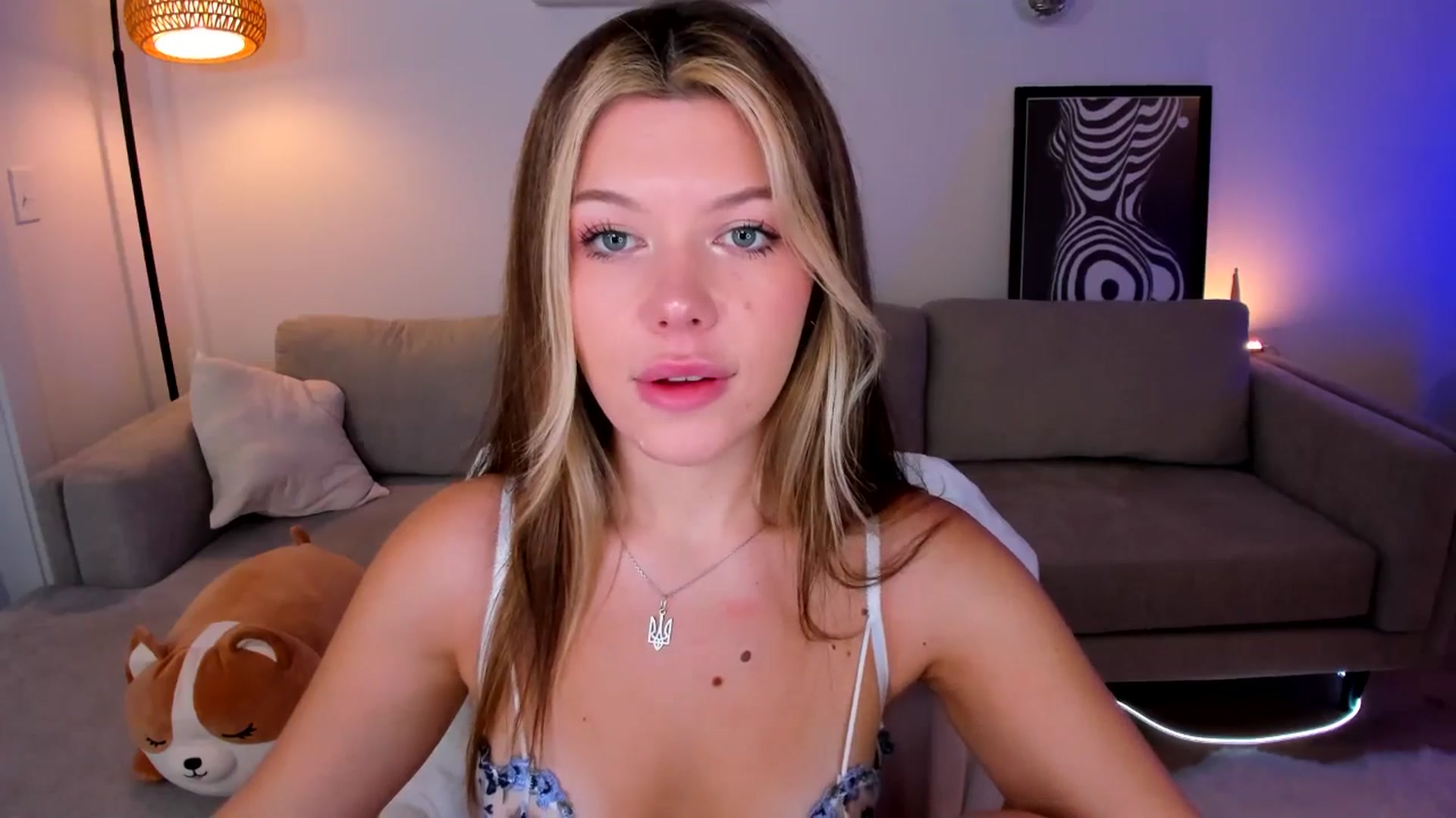 Gallery image thumbnail from Just_Vi's myfreecams stream on, 05/25/2025, 05:14 image 6 of 20