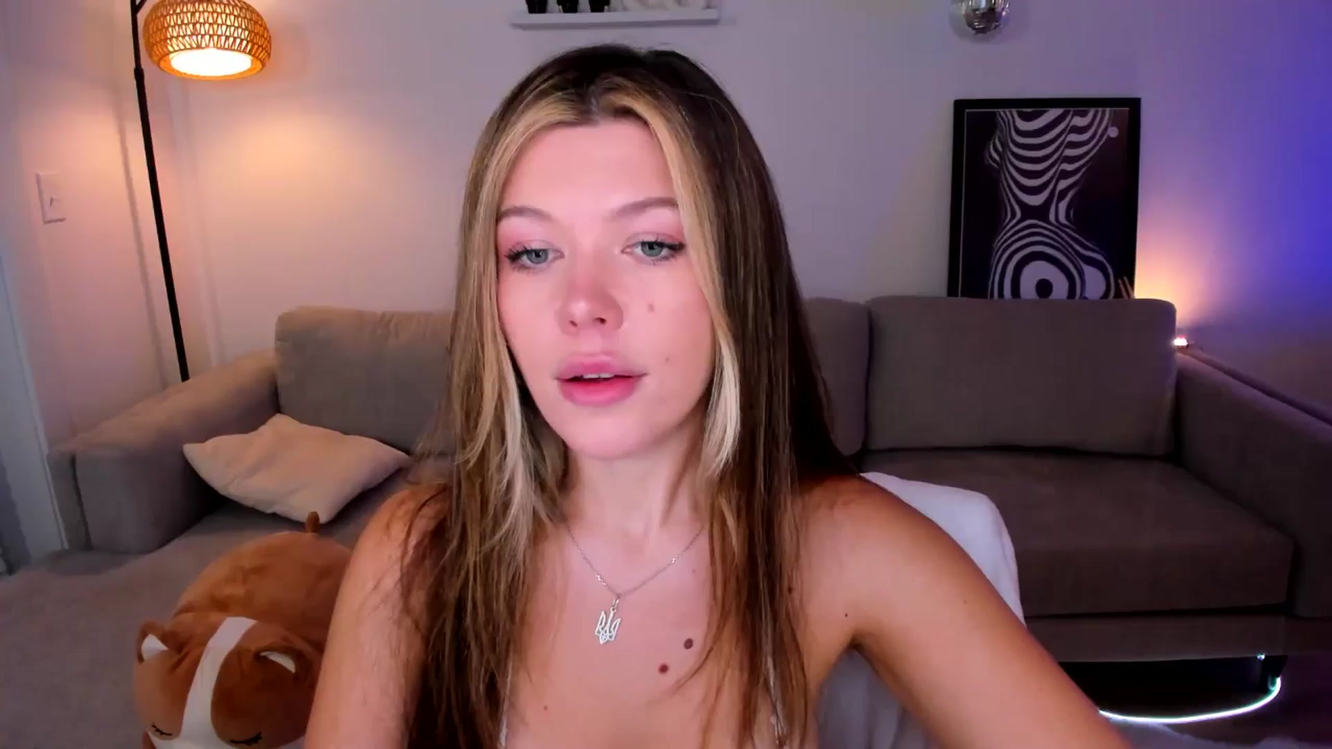 Gallery image thumbnail from Just_Vi's myfreecams stream on, 05/27/2025, 05:39 image 6 of 20
