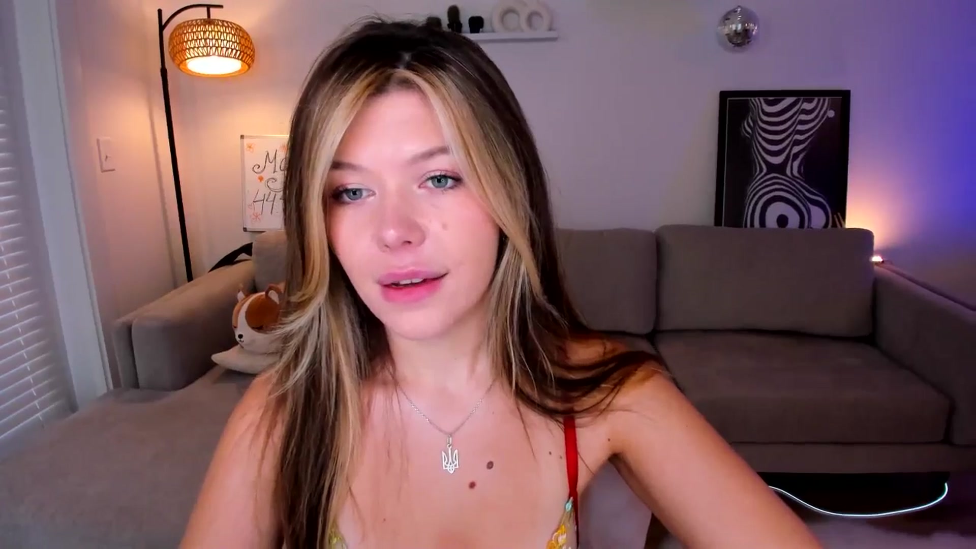 Gallery image thumbnail from Just_Vi's myfreecams stream on, 05/28/2025, 05:16 image 4 of 20