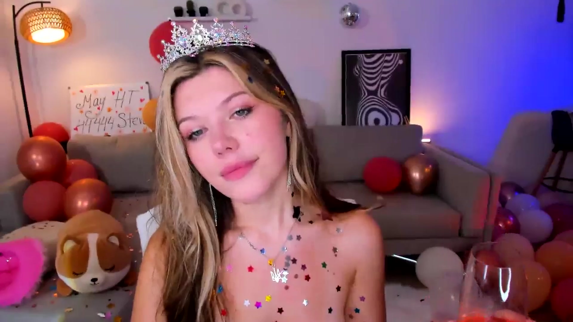 Gallery image thumbnail from Just_Vi's myfreecams stream on, 06/01/2025, 08:14 image 18 of 20