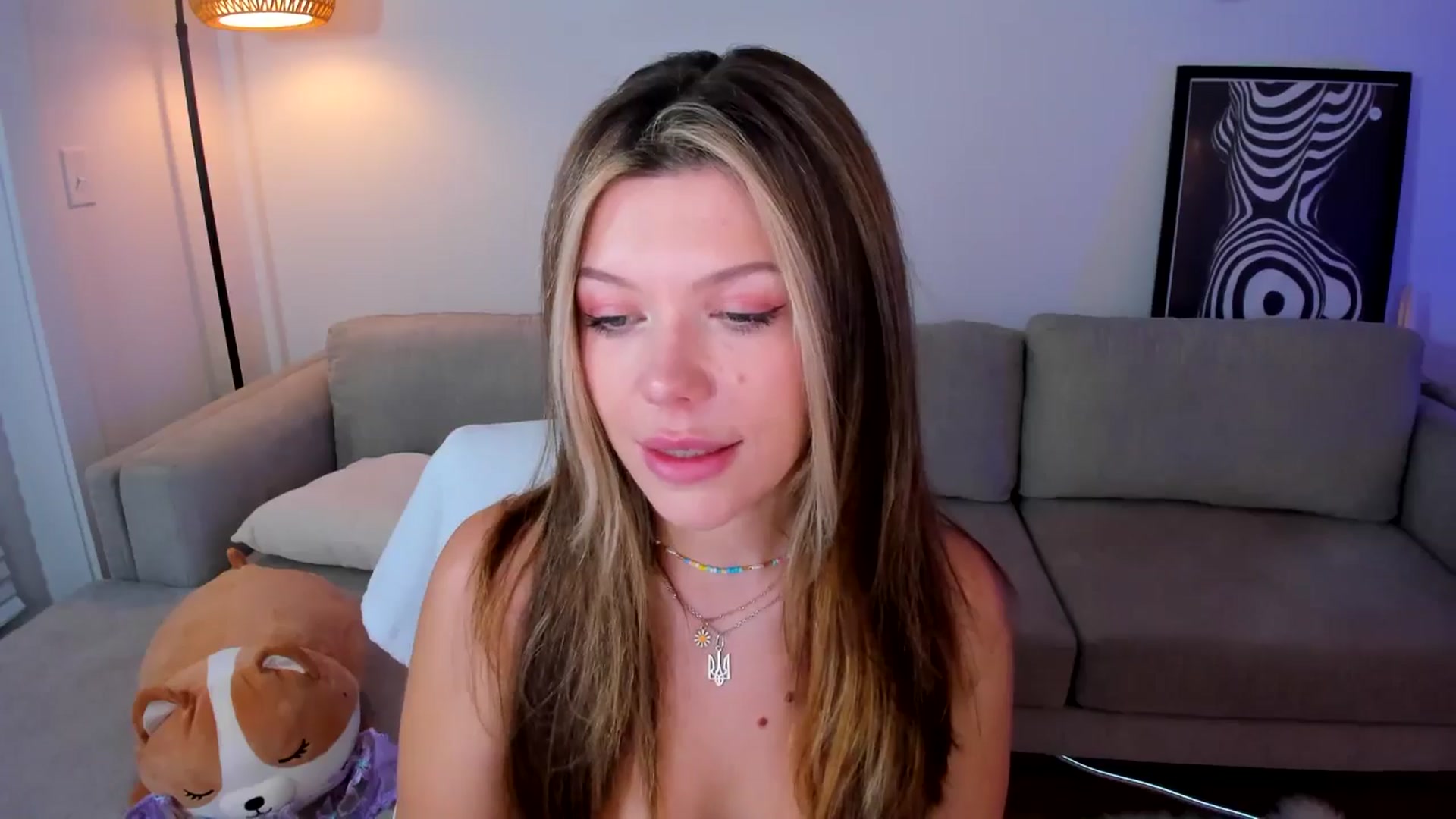 Gallery image thumbnail from Just_Vi's myfreecams stream on, 06/21/2025, 05:24 image 17 of 20