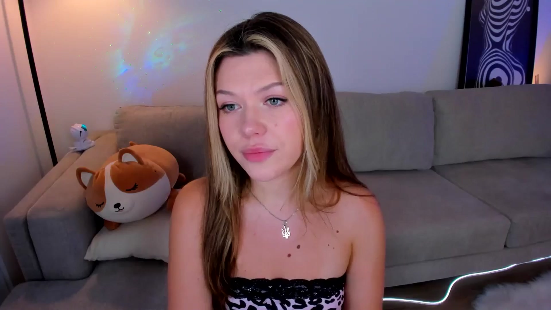 Gallery image thumbnail from Just_Vi's myfreecams stream on, 06/29/2025, 03:16 image 12 of 20