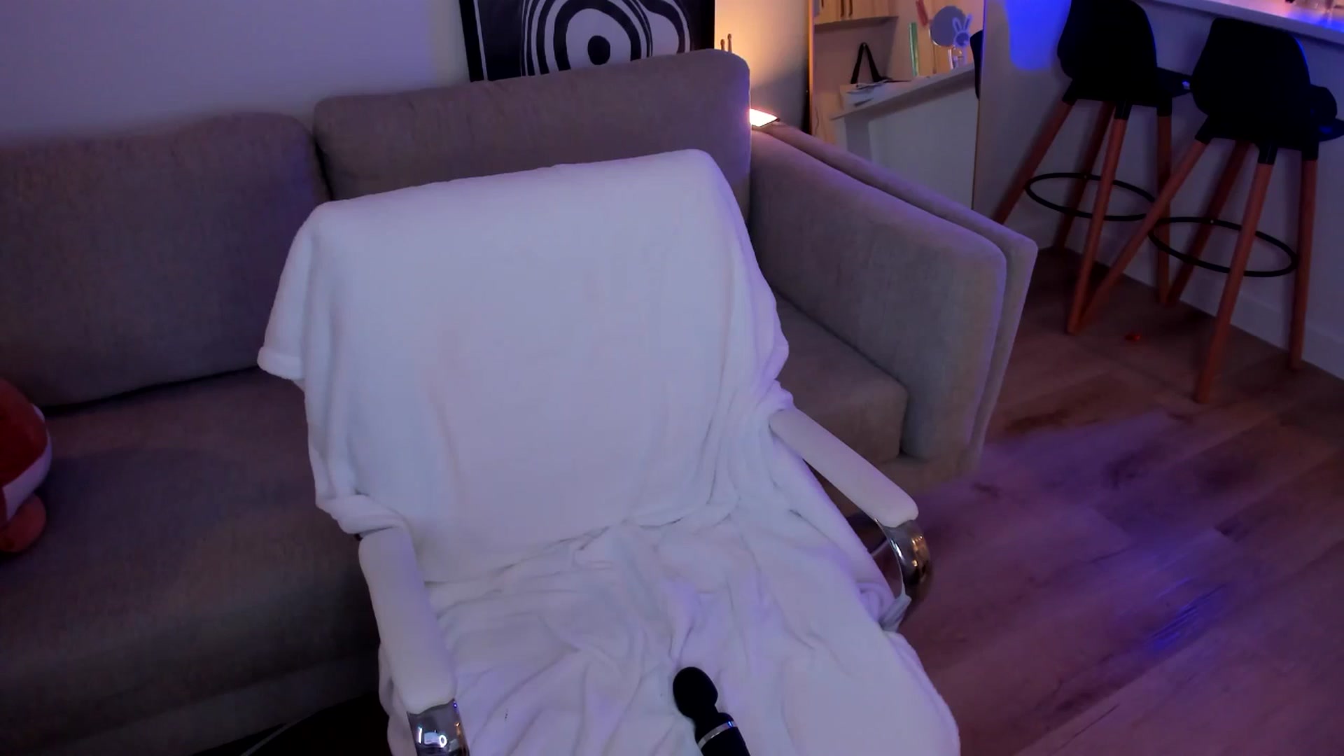 Gallery image thumbnail from Just_Vi's myfreecams stream on, 07/01/2025, 06:30 image 19 of 20