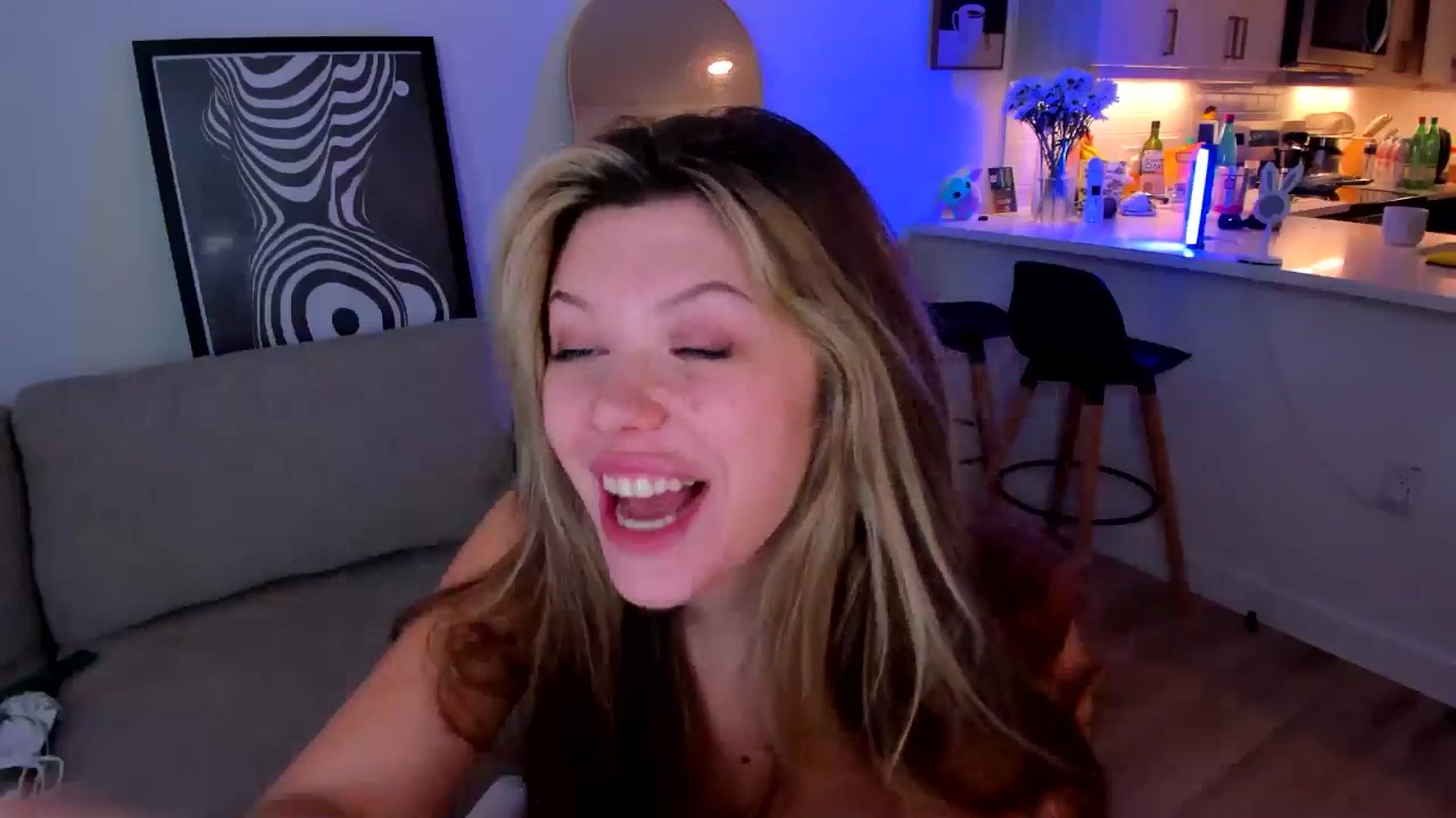 Gallery image thumbnail from Just_Vi's myfreecams stream on, 07/10/2025, 08:46 image 13 of 20