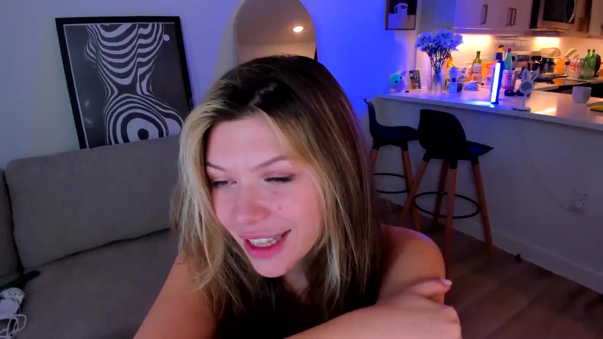 Gallery image thumbnail from Just_Vi's myfreecams stream on, 07/10/2025, 08:46 image 14 of 20