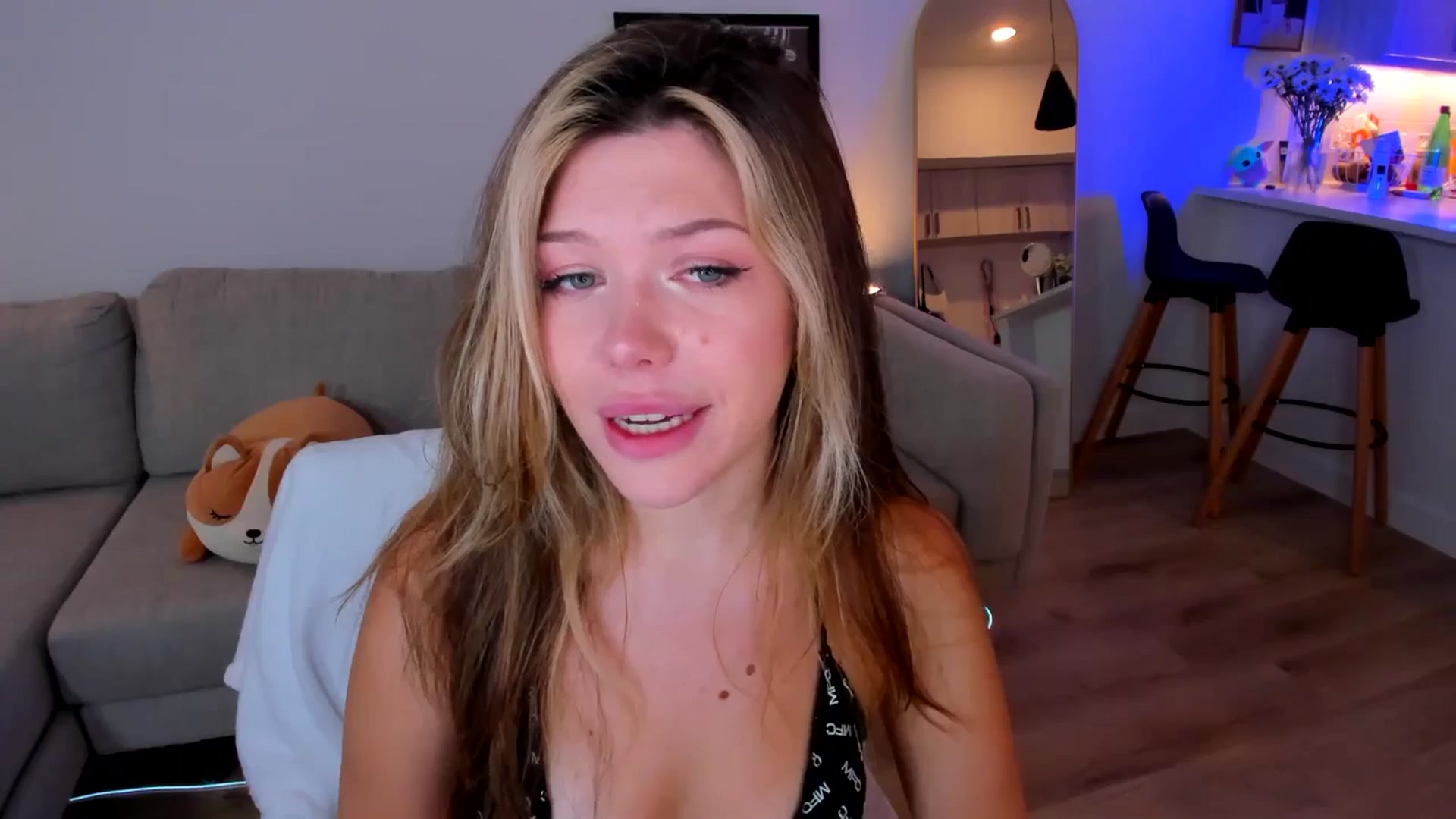 Gallery image thumbnail from Just_Vi's myfreecams stream on, 07/11/2025, 05:17 image 5 of 20