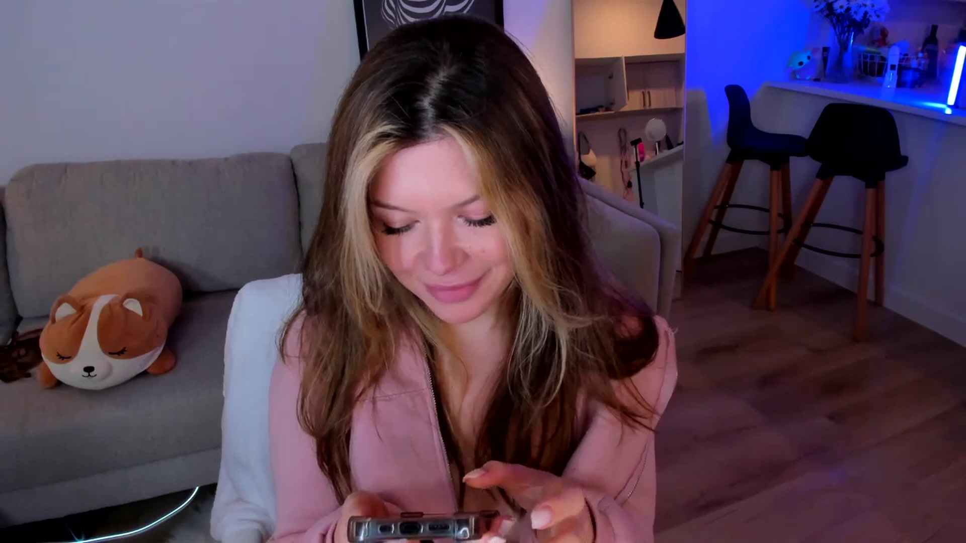 Gallery image thumbnail from Just_Vi's myfreecams stream on, 07/12/2025, 06:53 image 6 of 20