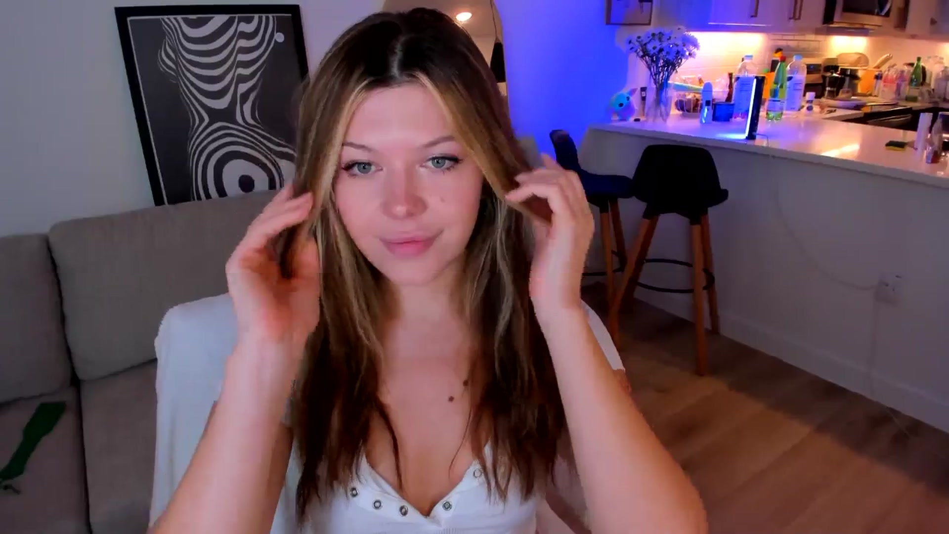 Gallery image thumbnail from Just_Vi's myfreecams stream on, 07/13/2025, 06:06 image 11 of 20