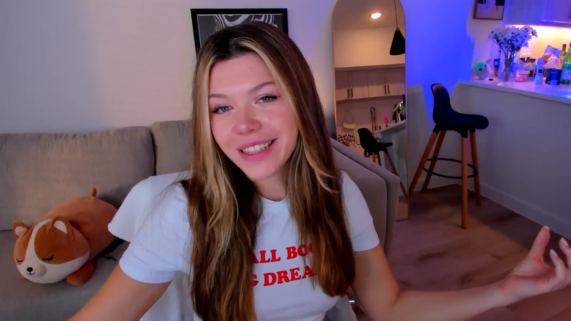 Gallery image thumbnail from Just_Vi's myfreecams stream on, 07/15/2025, 03:04 image 6 of 20
