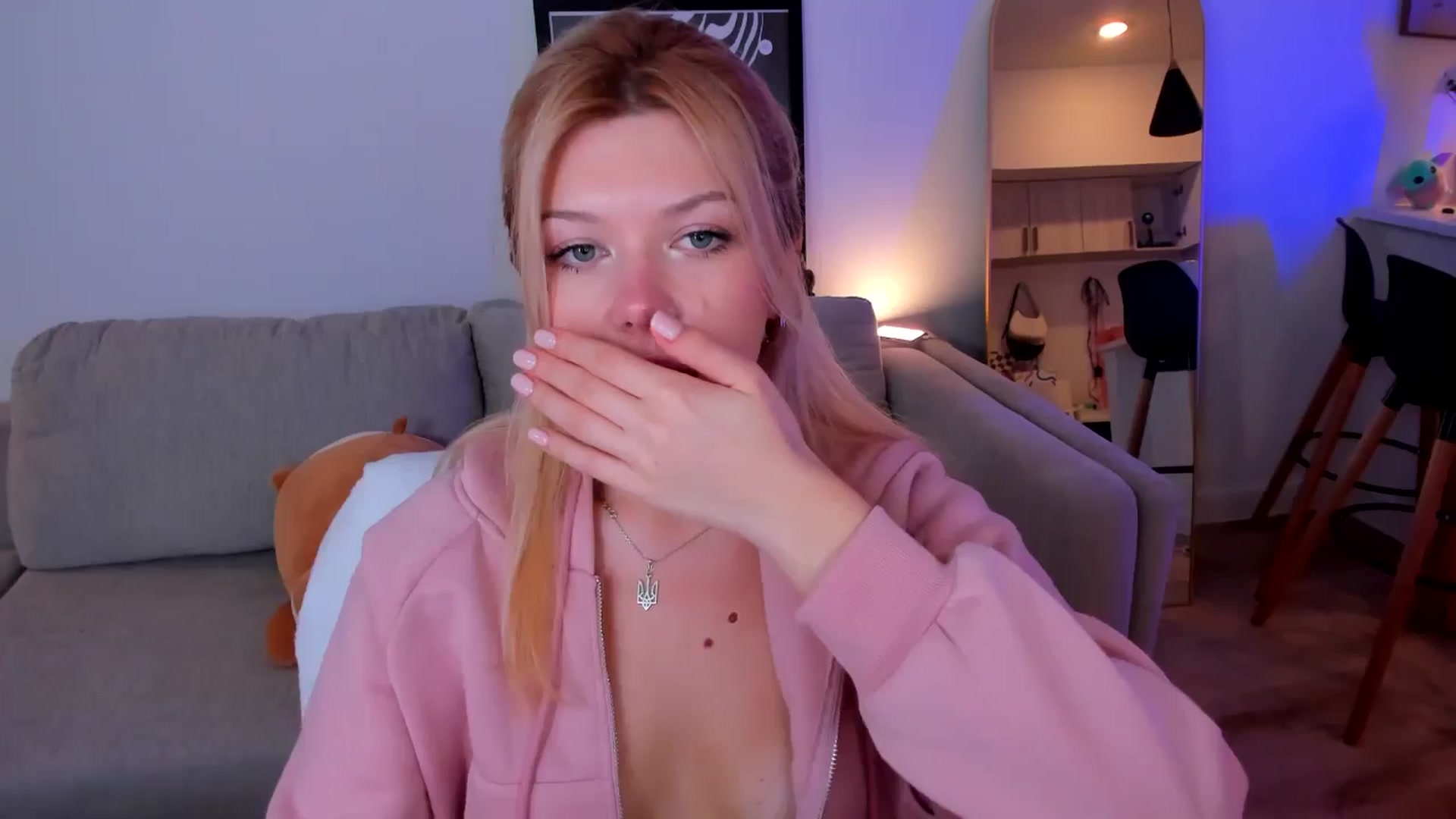 Gallery image thumbnail from Just_Vi's myfreecams stream on, 07/19/2025, 06:59 image 6 of 20