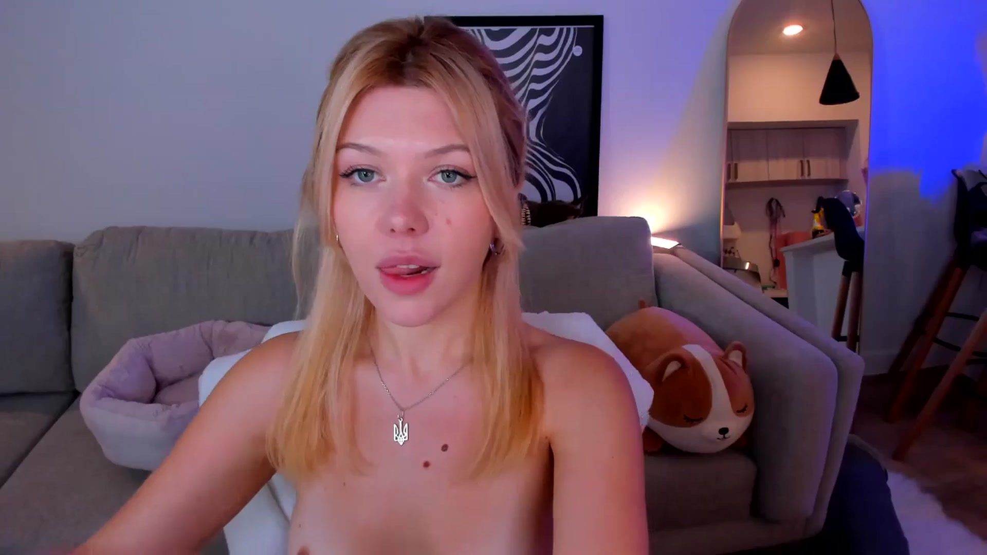Gallery image thumbnail from Just_Vi's myfreecams stream on, 07/20/2025, 08:58 image 3 of 20