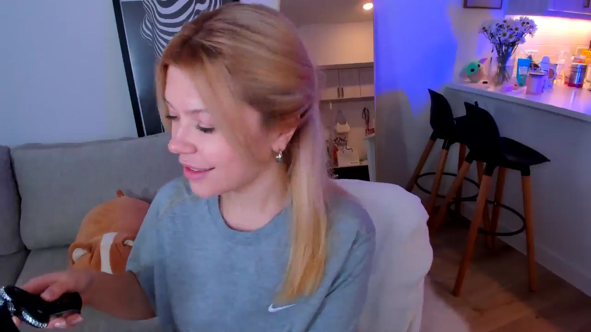 Gallery image thumbnail from Just_Vi's myfreecams stream on, 07/21/2025, 03:01 image 11 of 20