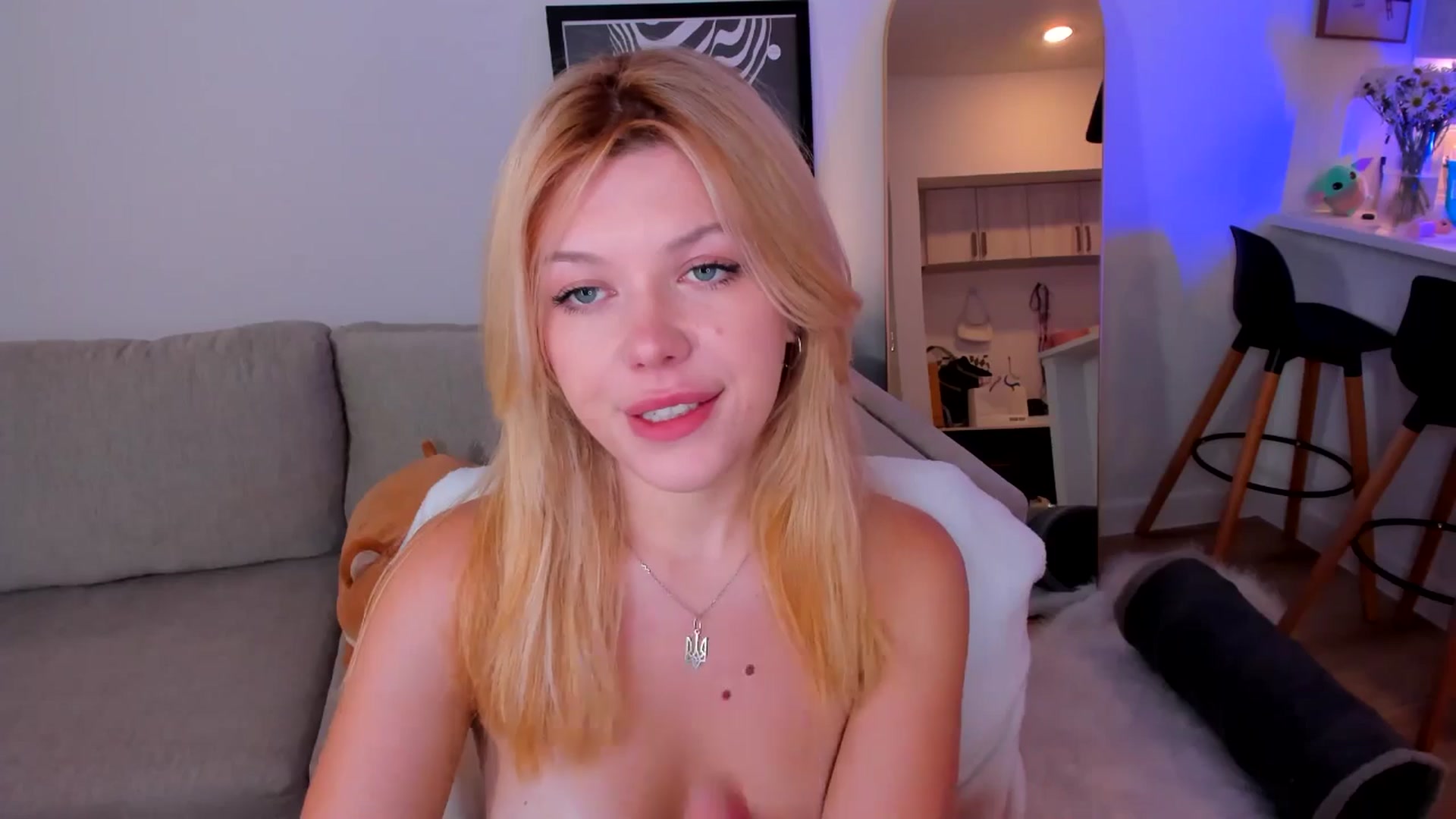 Gallery image thumbnail from Just_Vi's myfreecams stream on, 07/22/2025, 06:23 image 9 of 20