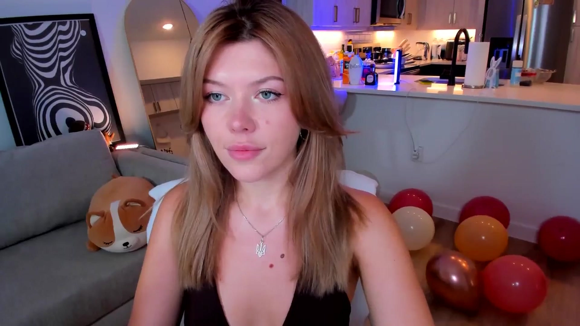 Gallery image thumbnail from Just_Vi's myfreecams stream on, 07/23/2025, 07:16 image 7 of 20