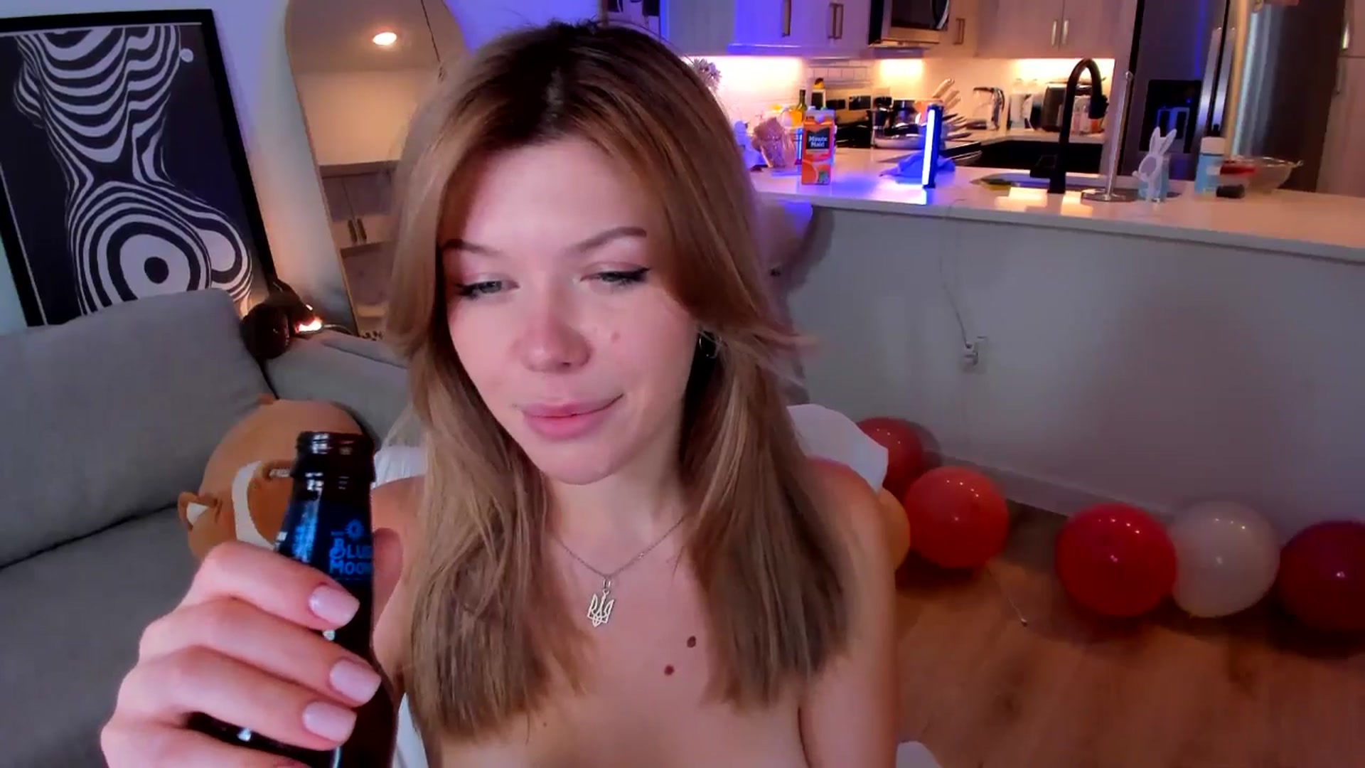Gallery image thumbnail from Just_Vi's myfreecams stream on, 07/23/2025, 08:06 image 14 of 20