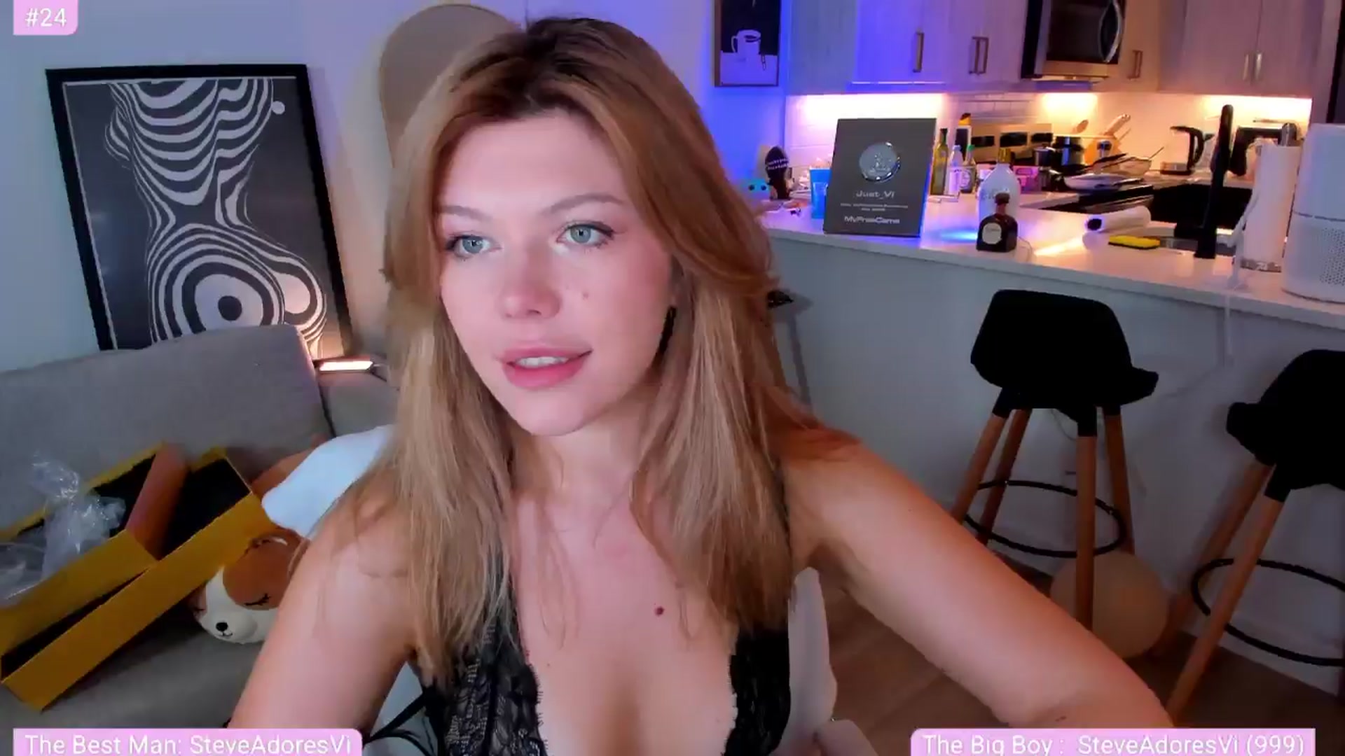 Gallery image thumbnail from Just_Vi's myfreecams stream on, 07/26/2025, 08:37 image 6 of 20