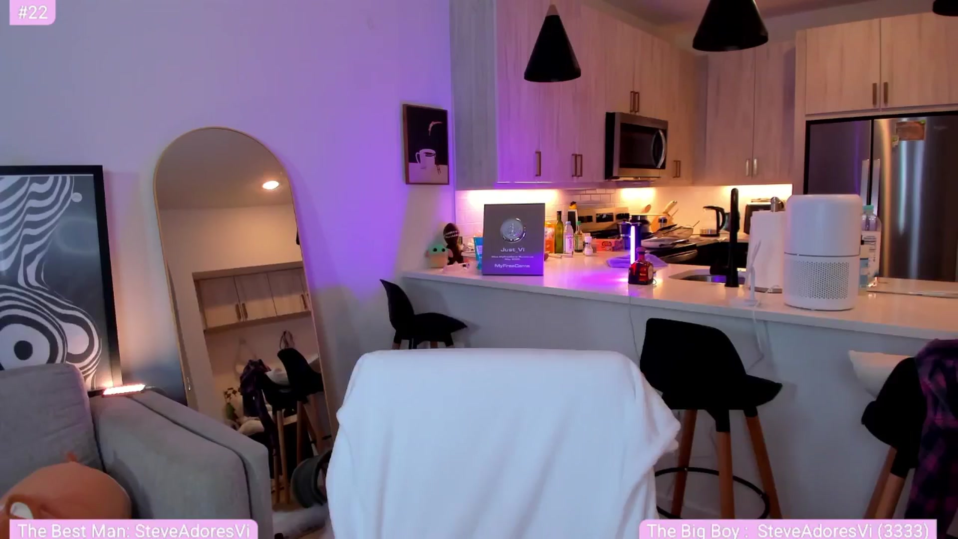 Gallery image thumbnail from Just_Vi's myfreecams stream on, 07/27/2025, 07:36 image 17 of 20