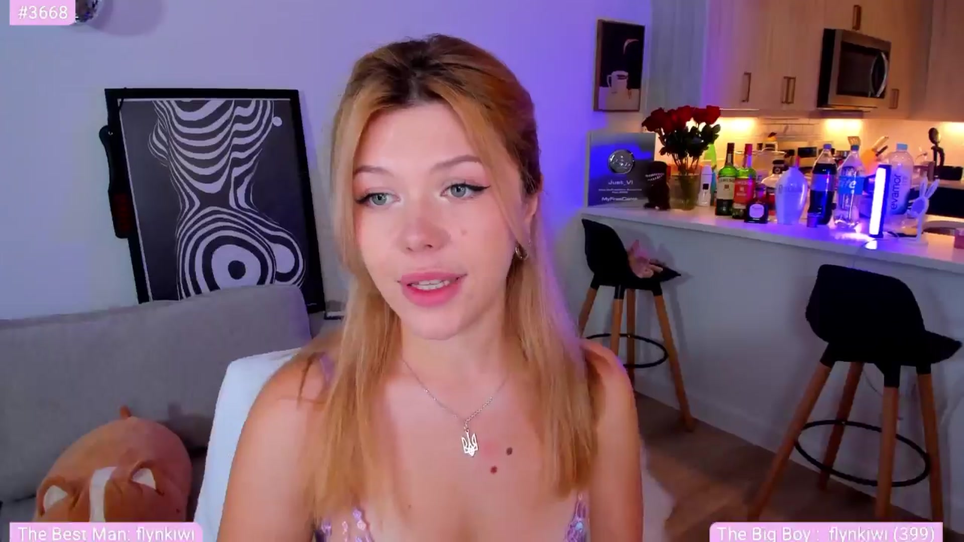 Gallery image thumbnail from Just_Vi's myfreecams stream on, 08/13/2025, 06:02 image 9 of 20